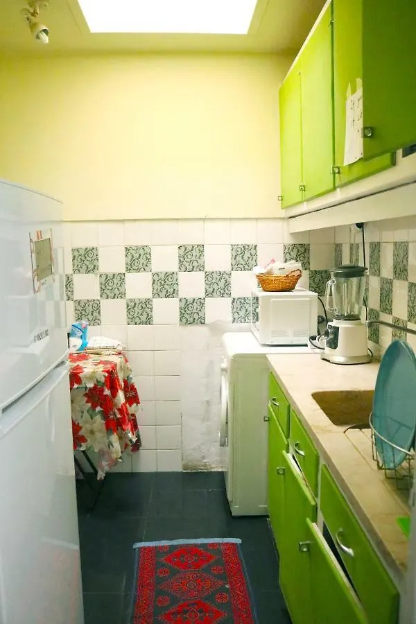 Room In Marechal Saldanha 3Rd Floor Lisbon